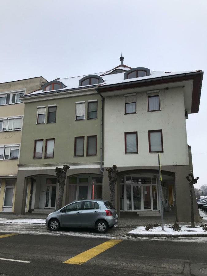 Gabor Pal 1 Apartman 2 Szoba Dunafoldvar Eksteriør billede